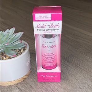 🥳HP🎉 Model in a Bottle Makeup Setting Spray